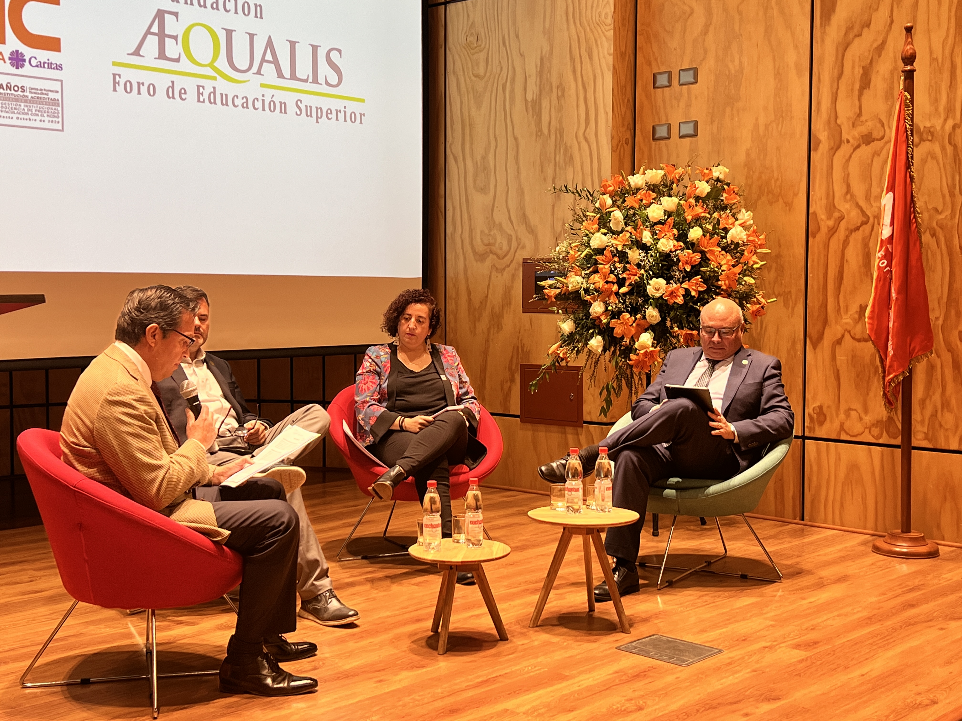 Rectora UAysén Natacha Pino participa de Conferencia Inaugural de Fundación Aequalis