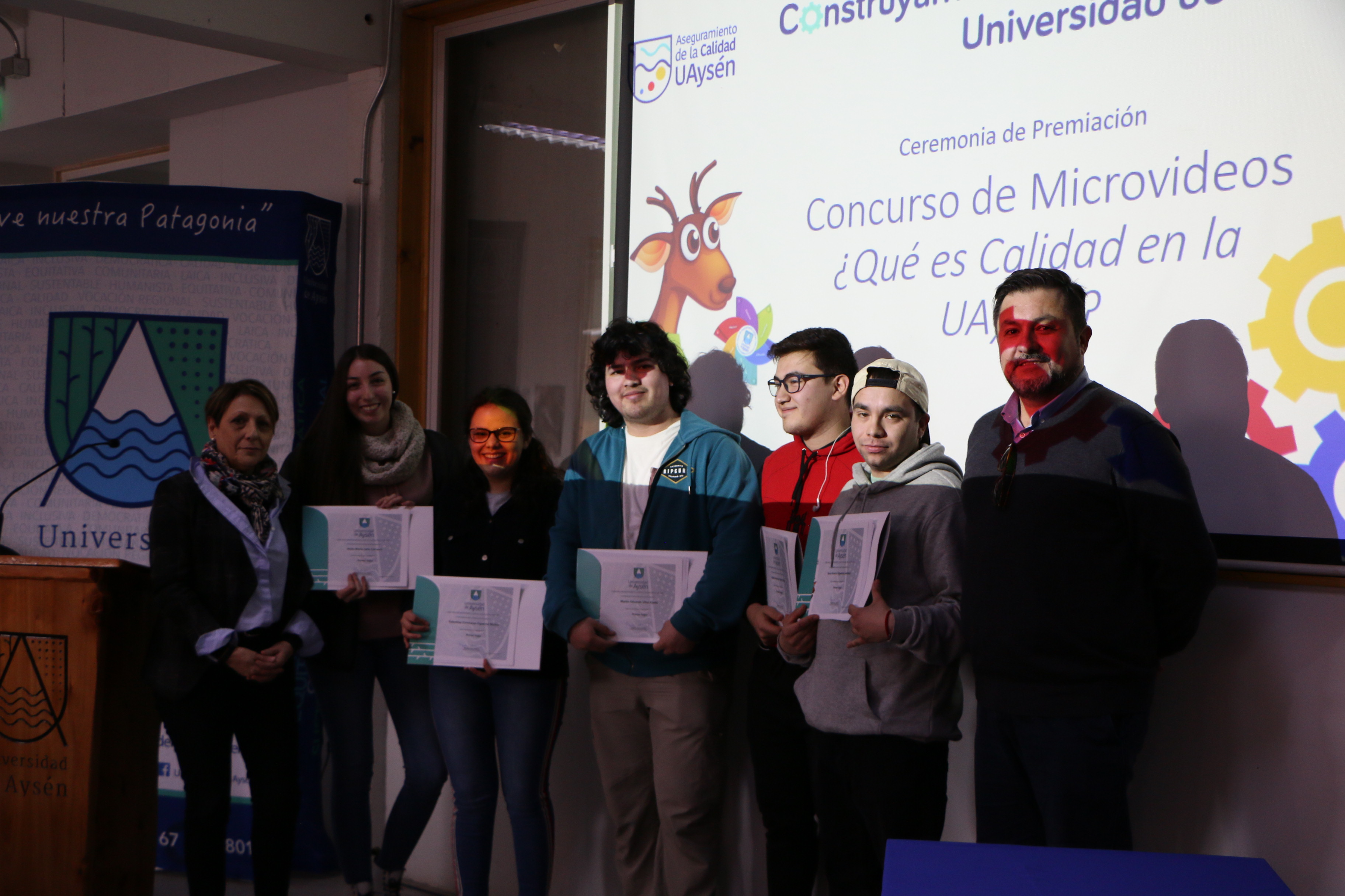Estudiantes UAysén fueron premiados tras participación en concurso de microvideos
