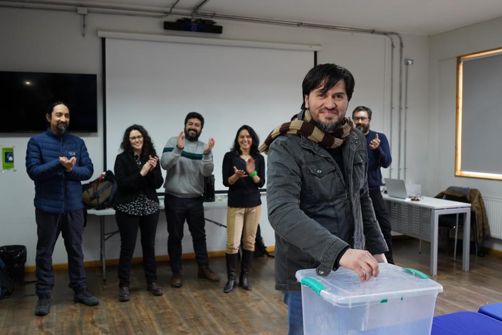 Con el 54,9 % de los votos el académico Enrique Urra  es elegido como el nuevo rector de la Universidad de Aysén
